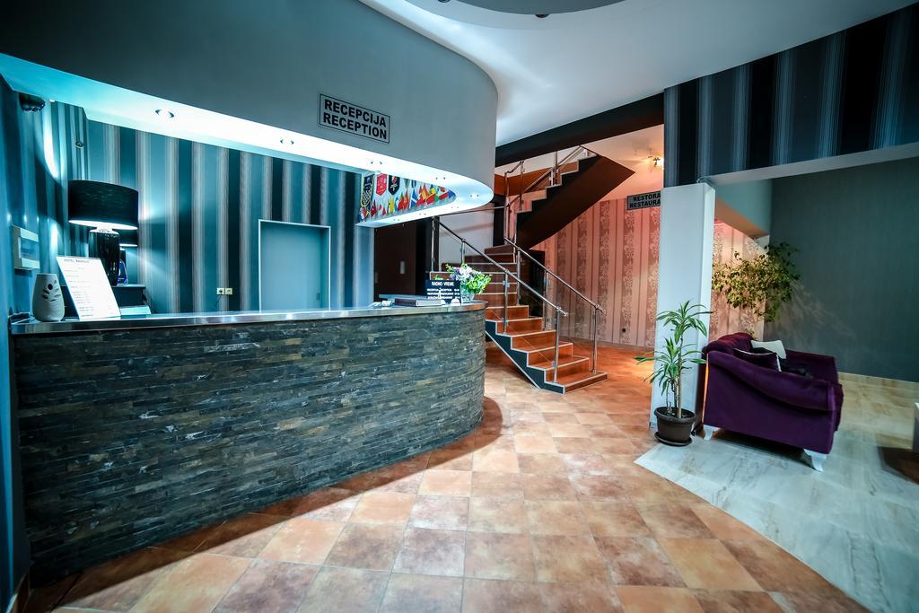 Garni Hotel Radovic Крагуевац Экстерьер фото
