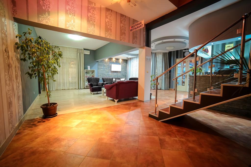 Garni Hotel Radovic Крагуевац Экстерьер фото
