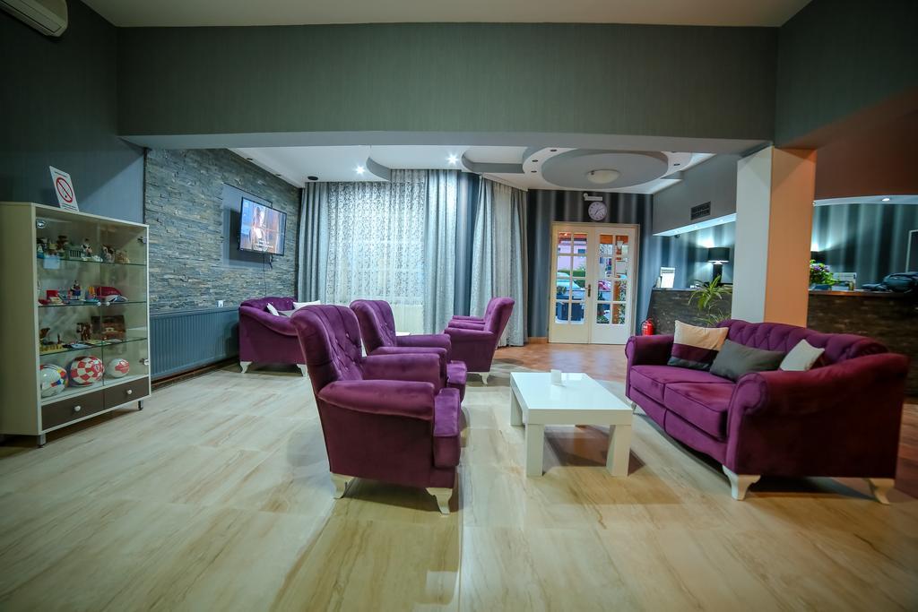 Garni Hotel Radovic Крагуевац Экстерьер фото